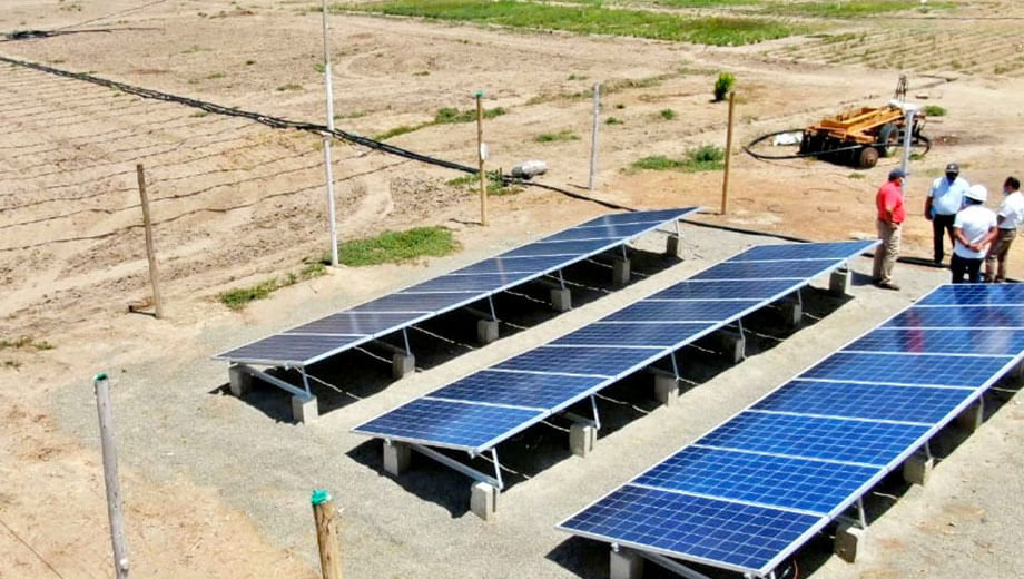 Lambayeque innova en la agricultura y promueve uso de paneles solares en riego tecnificado